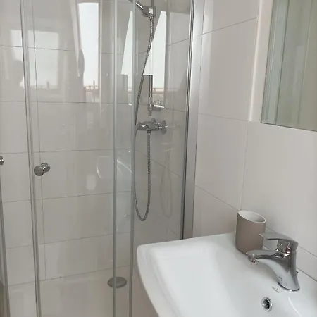 Venkovsky Dvur 3*
